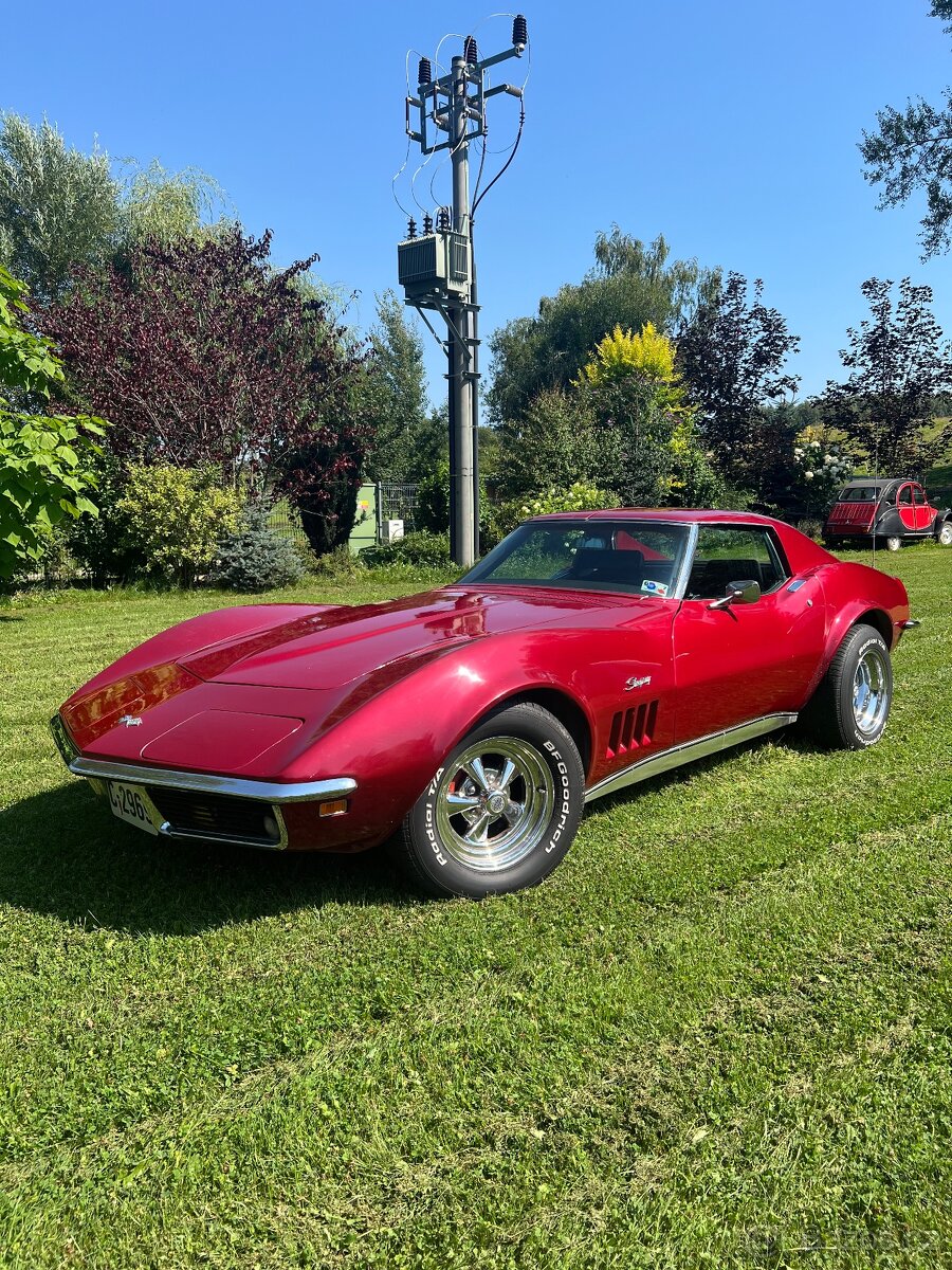 Chevrolet Corvette C3 manuál chromka